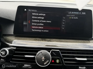 BMW 5 Series 2018 - 540i High Executive image 30