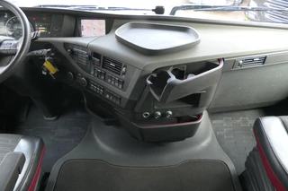 Volvo FH 2018 - 460 | Hydraulic | 6X2/4 | 489132Km | 2018 | Smart Tacho 2 | Full Air | Lift/Steering Axle | Sliding Fifth Wheel | VEB+ | Stand Klima | TUV/MOT/APK 04-2027 | Belgium Truck obrazek 47