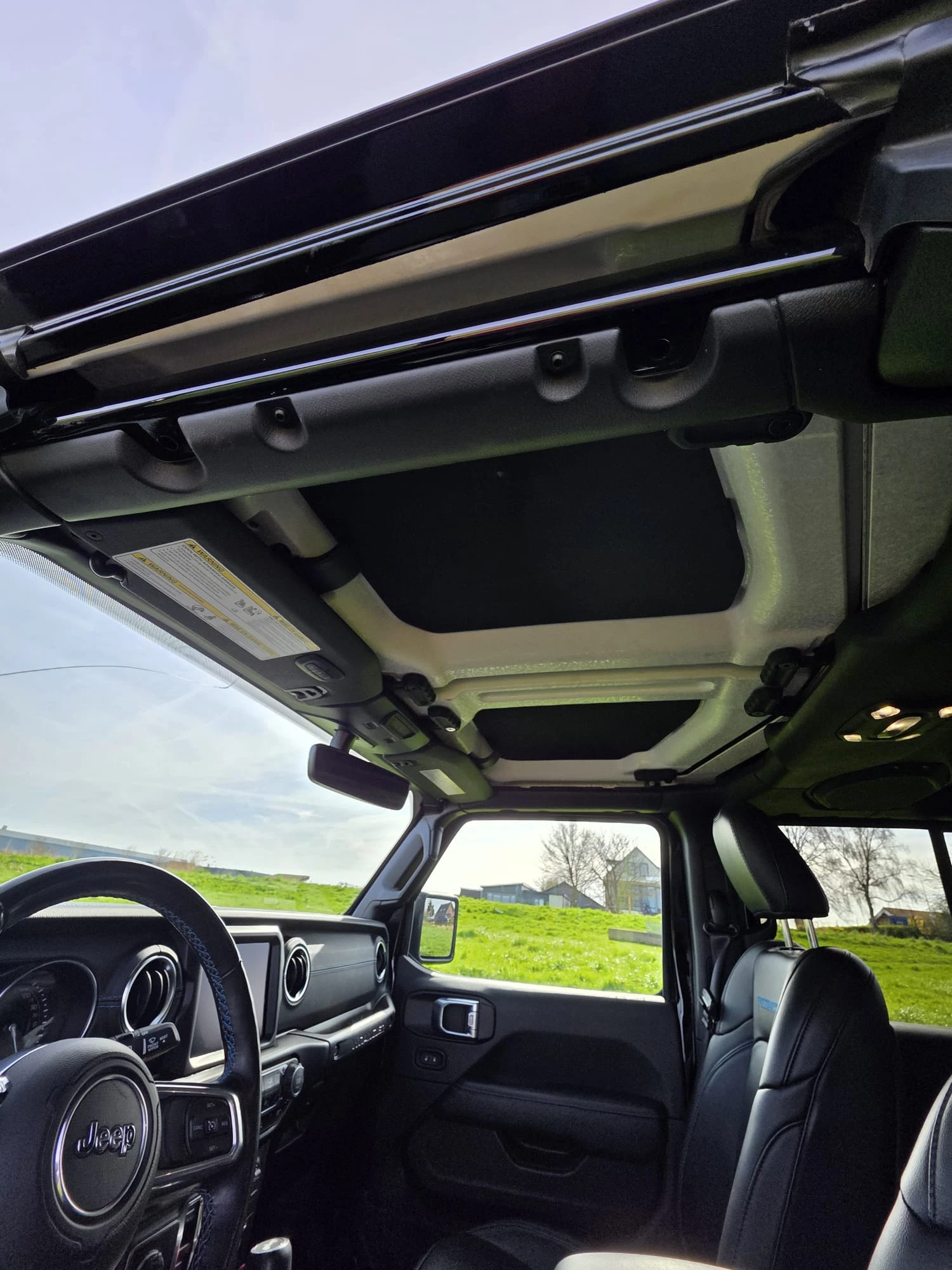 Jeep Wrangler 2022 - 4XE Rubicon - Cabrio/Hardtop - 4x4 - Hybride - 21.836 km - WARN - Alpine afbeelding 19
