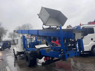 International 4600 1989 - 4x2 210HP + TEUPEN hyLIFT obrazek 6