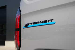 Ford E-Transit Custom 2026 - 340 L2H1 Limited 71 kWh 218pk | 2x Schuif | DDS LED | 360 Camera | B&O | ACC | Navi | Verwarmd stuurwiel | Elek trekhaak | AGR-stoel | Rijklaar immagine 11