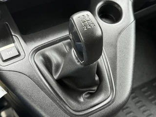 Peugeot Partner 2020 - 1.5 BlueHDI / L1H1 / 1e EIG. / AIRCO / CRUISE / CARPLAY / DAB / 3-ZITS bild 17