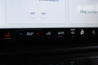 Ford Transit Custom 2024 - 320 2.0 TDCI L2H1 Trend DC 136pk - Carplay - Android - Camera - Trekhaak - LED koplampen - Stoelverwarming - Draadloos laden - Rijklaar image 14