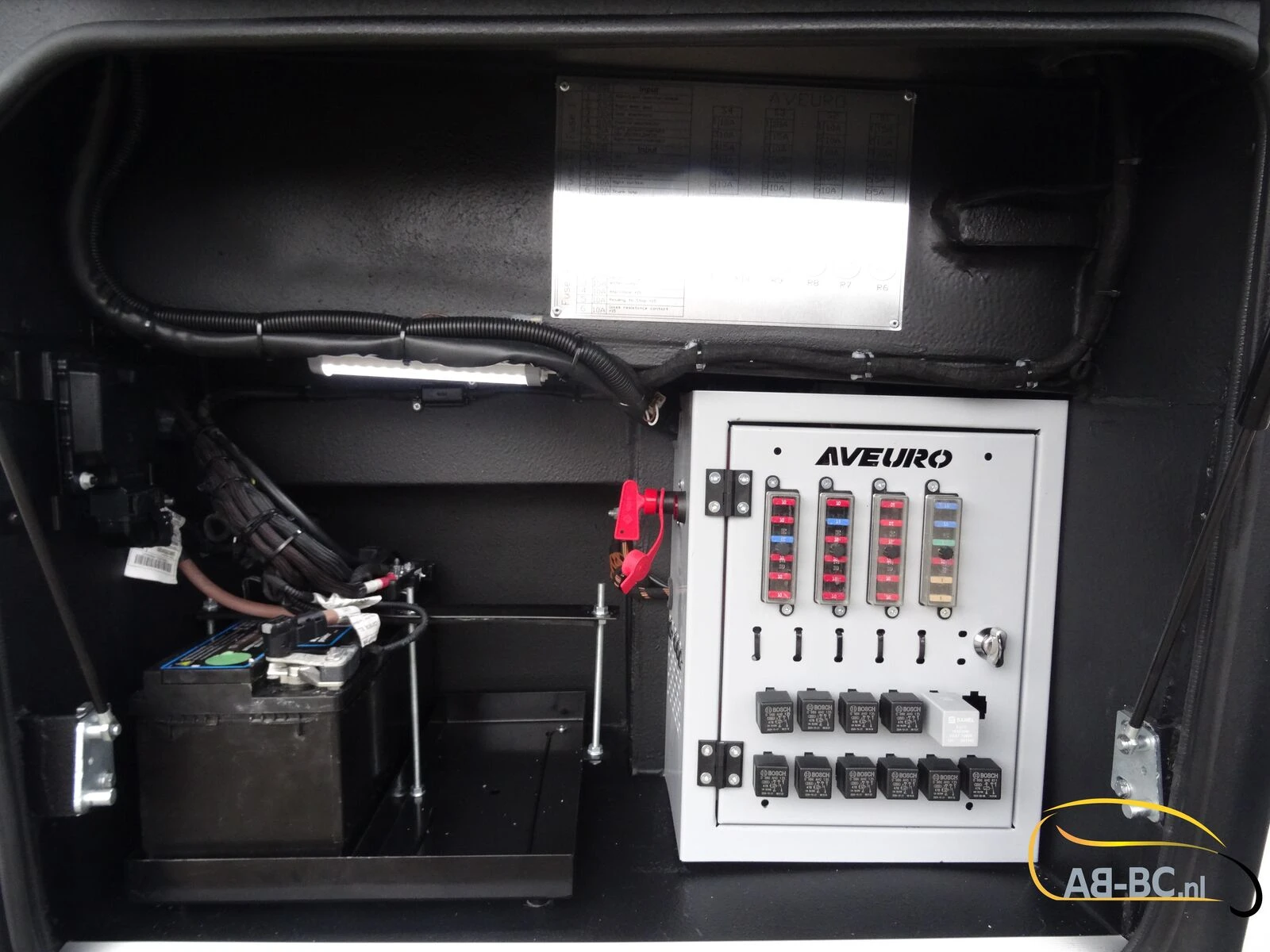 Iveco Aveuro Tourna 35 Seats EURO 6 2 Units Available afbeelding 46