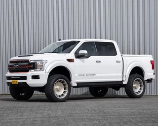 Ford F-150 2019 - (USA) Harley Davidson V8 5.0L Tuscany Motor Co. imagem 3