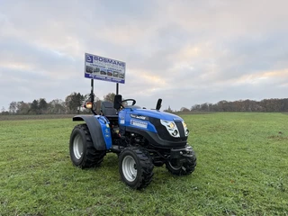 Solis 20 4WD minitractor DEMO met stuurbekrachtiging / industriebanden 2026 afbeelding 3 miniatuur