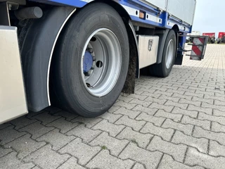 Floor N/A 2021 - zeer mooie AXD.330 3-assige aanhanger met alu zijborden, rongpotten, liftas, geschoopeerd, NL-aanhanger obrazek 33