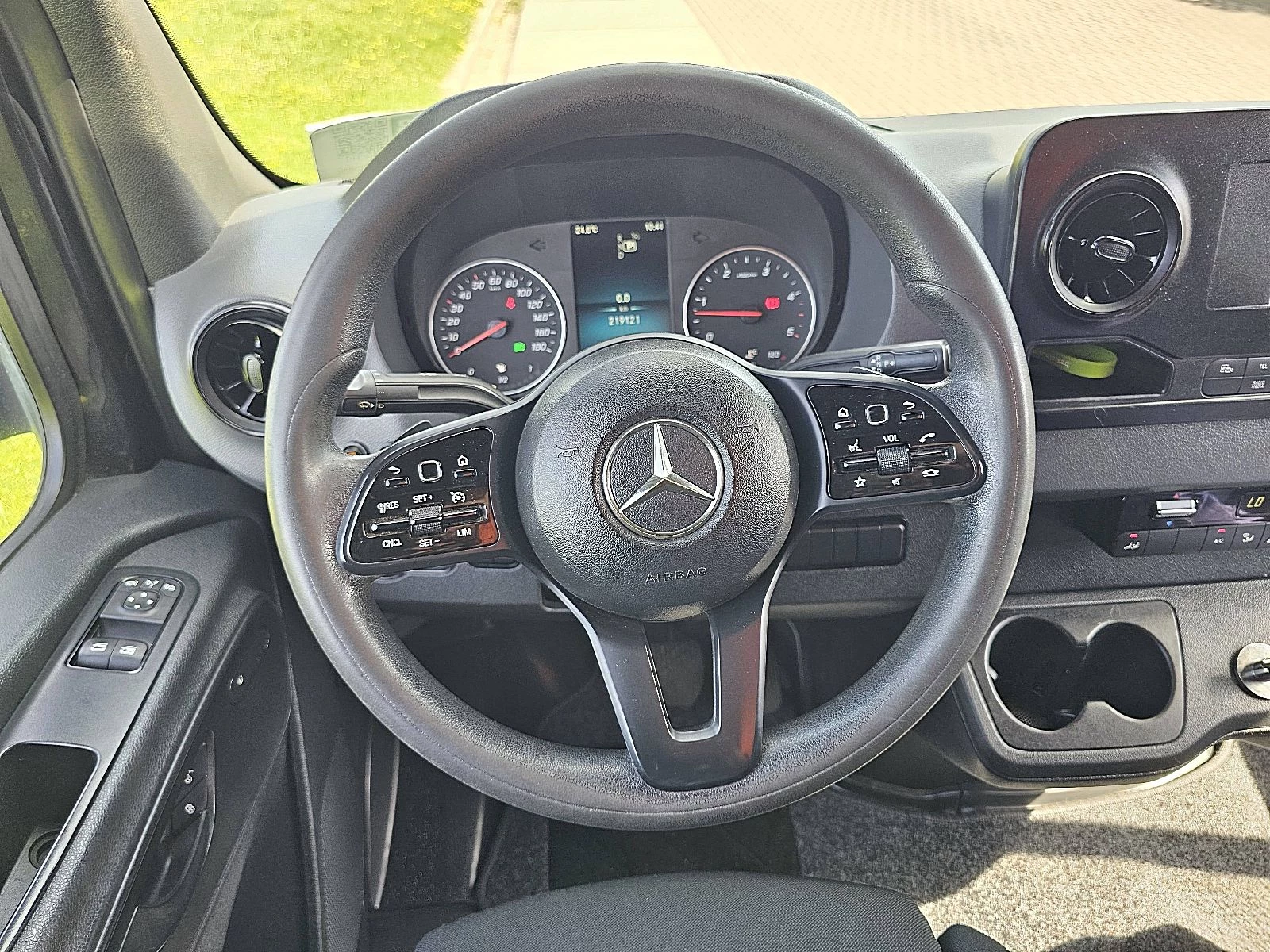 Mercedes-Benz Sprinter 2018 - 319 obrázek 10