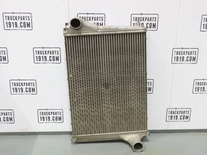 Volvo - 21209725 Interkoeler afbeelding 1