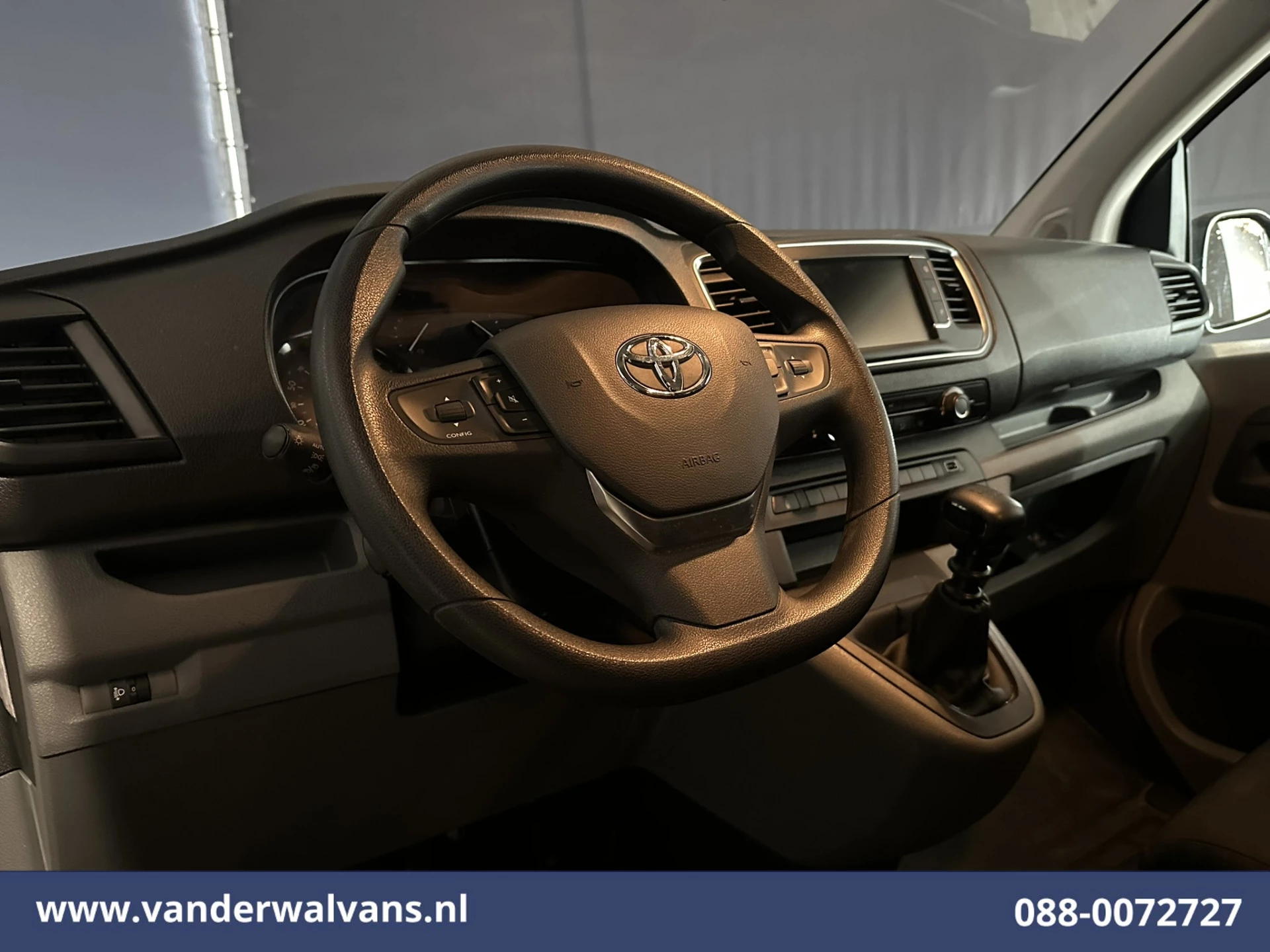 Toyota ProAce 2022 - Shuttle 1.5 D-4D 120pk L3H1 Personenbus 9 Zitplaatsen Euro6 Airco | Navigatie | Apple Carplay | Cruisecontrol afbeelding 15