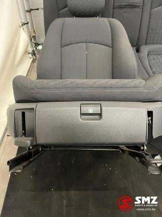 Mercedes-Benz N/A - Occ set interieur met zetels W211 Mercedes image 6