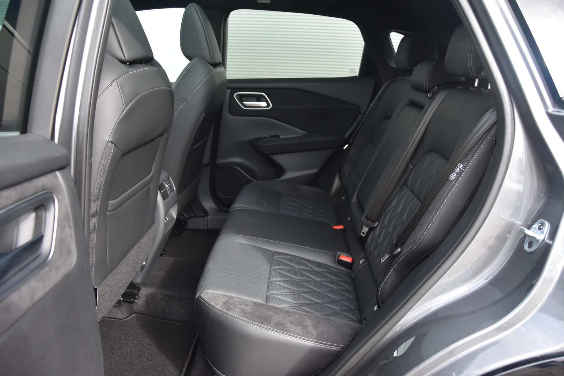 Nissan QASHQAI 2025 - 1.3 MHEV Xtronic Tekna Plus | obrázek 26