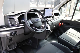 Ford Transit 2024 - 350 2.0 TDCI L2H2 Limited 165pk - 2x Schuifdeur - Navi - 360 Camera - Adaptive Cruise - Xenon - Blind Spot - Rijklaar immagine 2