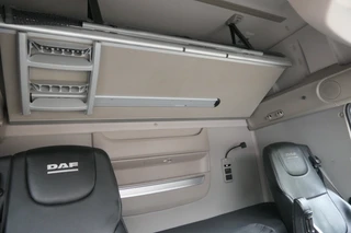 DAF XF 530 2019 - SSC | Intarder | 2 Tanks | 928407Km | 2019 | Smart Tacho 2 | Full Spoiler | Stand Klima | Roof Airco | Navi | TV | Microwave | TUV/MOT/APK 02-2027 | NL-Truck obrazek 28