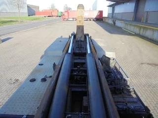 DAF XF 105 2008 - 410 FAD 8X4 STEEL SUSPENSION obrazek 18