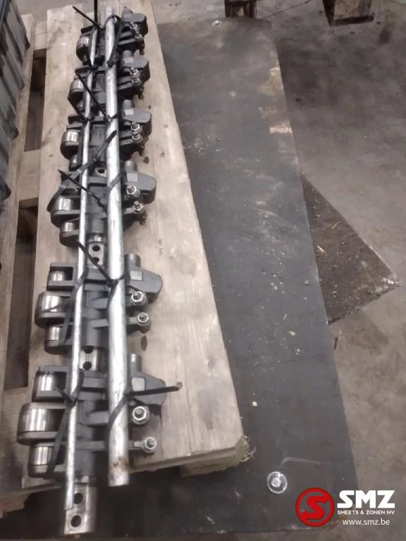 Volvo - Occ tuimelas met tuimelaars Volvo obrázek 2