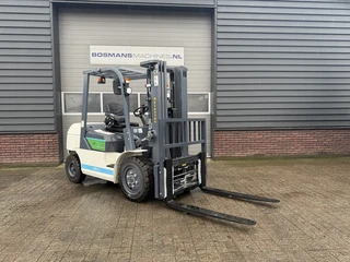 Eurotrac FE30 ECO heftruck NIEUW met vorkenverspreider 2025 afbeelding 3 miniatuur