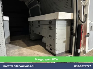 Volkswagen Crafter 2016 - 2.0 TDI 164pk **MARGE, geen BTW** L2H2 Inrichting Airco | Trekhaak | Cruisecontrol image 10
