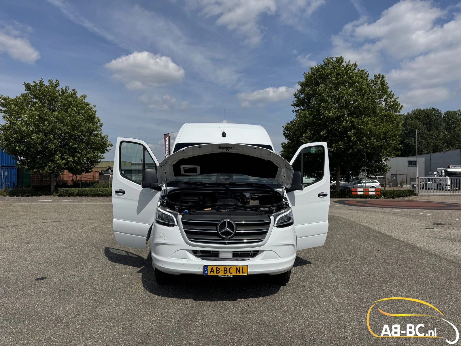 Mercedes-Benz Sprinter 2026 - Transfer 45, 21 Seats, Euro 6, Original German Product afbeelding 8