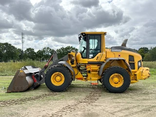 Volvo 2018 - L90H - 3rd Function / Quick Coupler en venta