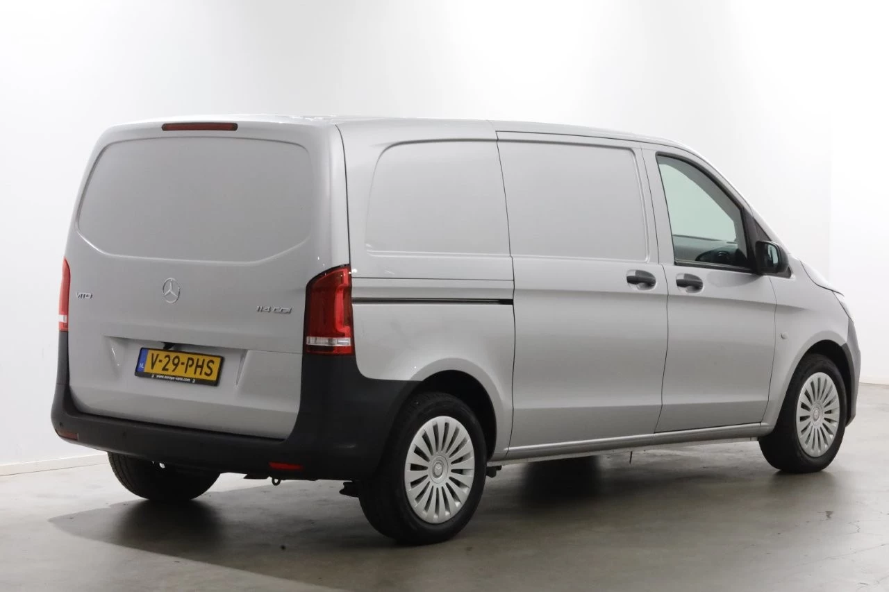 Mercedes-Benz Vito 2022 - 114 CDI 136pk Compact 9G Automaat 2x Schuifdeur/LED/Camera/Inrichting 11-2022 image 2