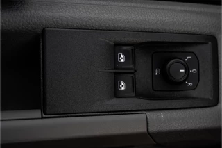 Volkswagen Crafter 2022 - **35 2.0 TDI 177PK | Bakwagen met laadklep | Airco | Adapt.cruise | 3-Zits** bild 23