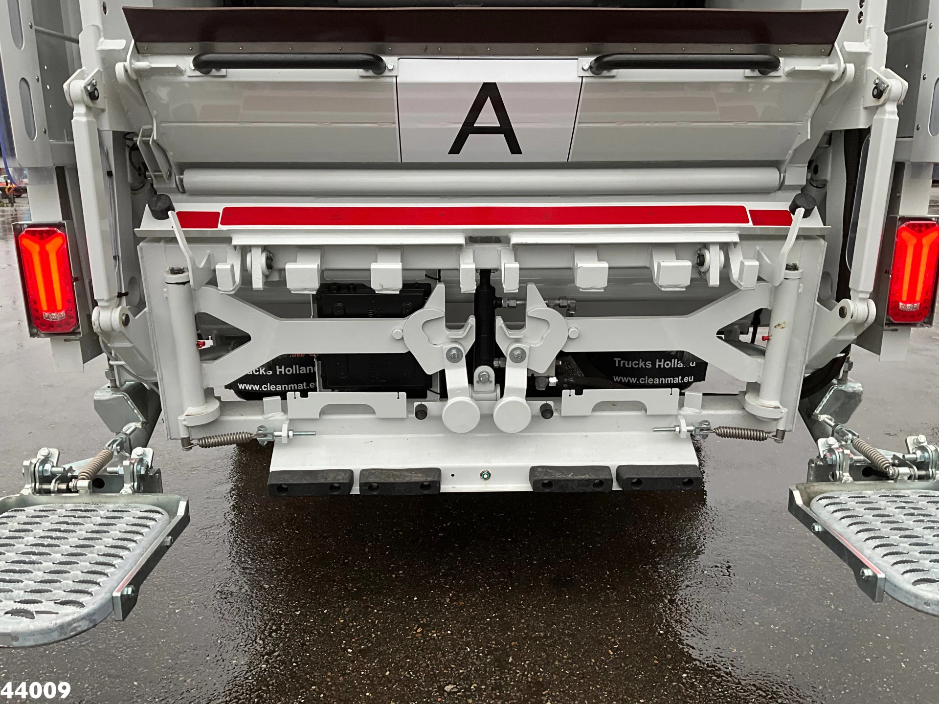 Mitsubishi Canter 2024 - 9C18 Zoeller 7m³ obrázek 6