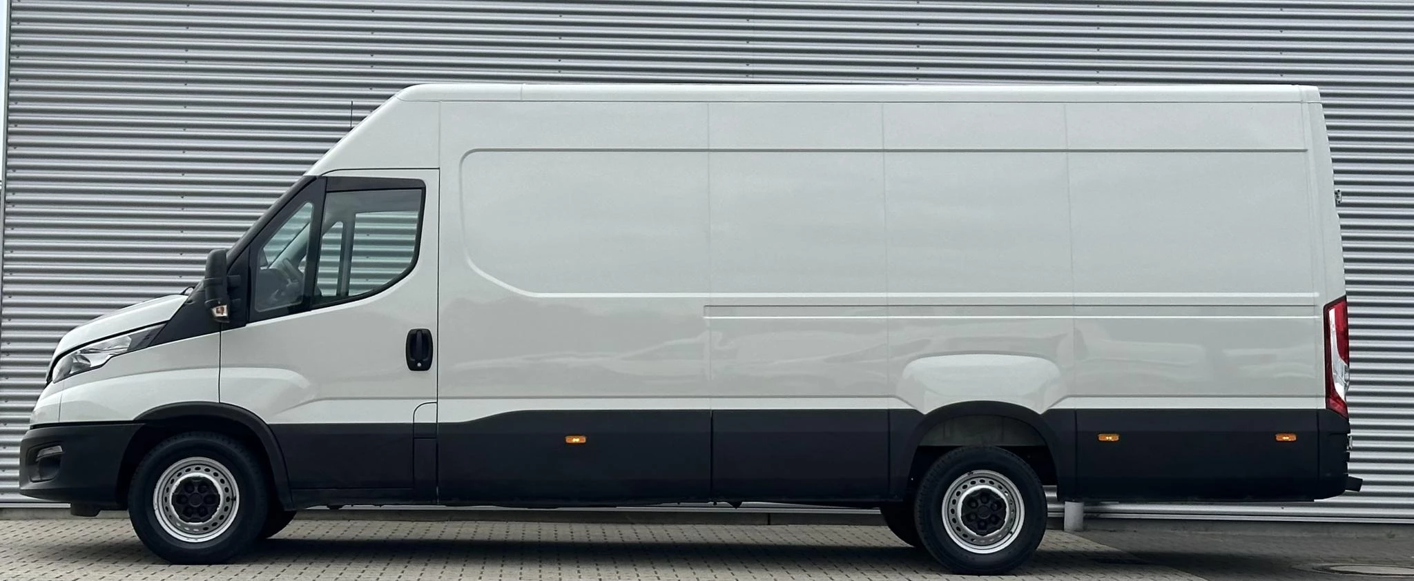 Iveco Daily 2021 - 35S14V 2.3 410L L4H2 SUPER LANG изображение 4