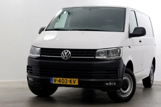 Volkswagen Transporter 2018 - T6 2.0 TDI 102pk L1H1 Comfortline Airco/Navi/Achterklep 01-2018 afbeelding 1 miniatuur