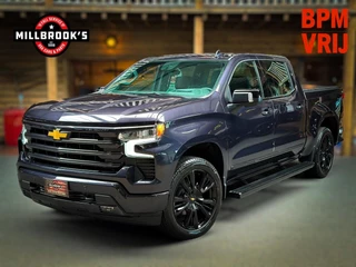 Chevrolet Silverado 2024 - USA High Country Black Edition 6.2 V8 420 PK, obrazek 1