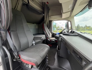 Volvo FH 2016 - 13.460 EURO 6 ONLY 766.000 KM FULL SPOILER 2X TANKS HOLLAND-TRUCK imagen 15