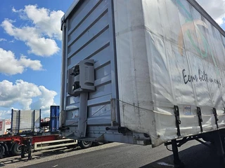 Fruehauf ONCRK 22-110A | STEERING AXLE |CURTAINSIDER TRAILER | LOADING LIFT| DUTCH TRAILER. 2001 - N/A obrazek 44