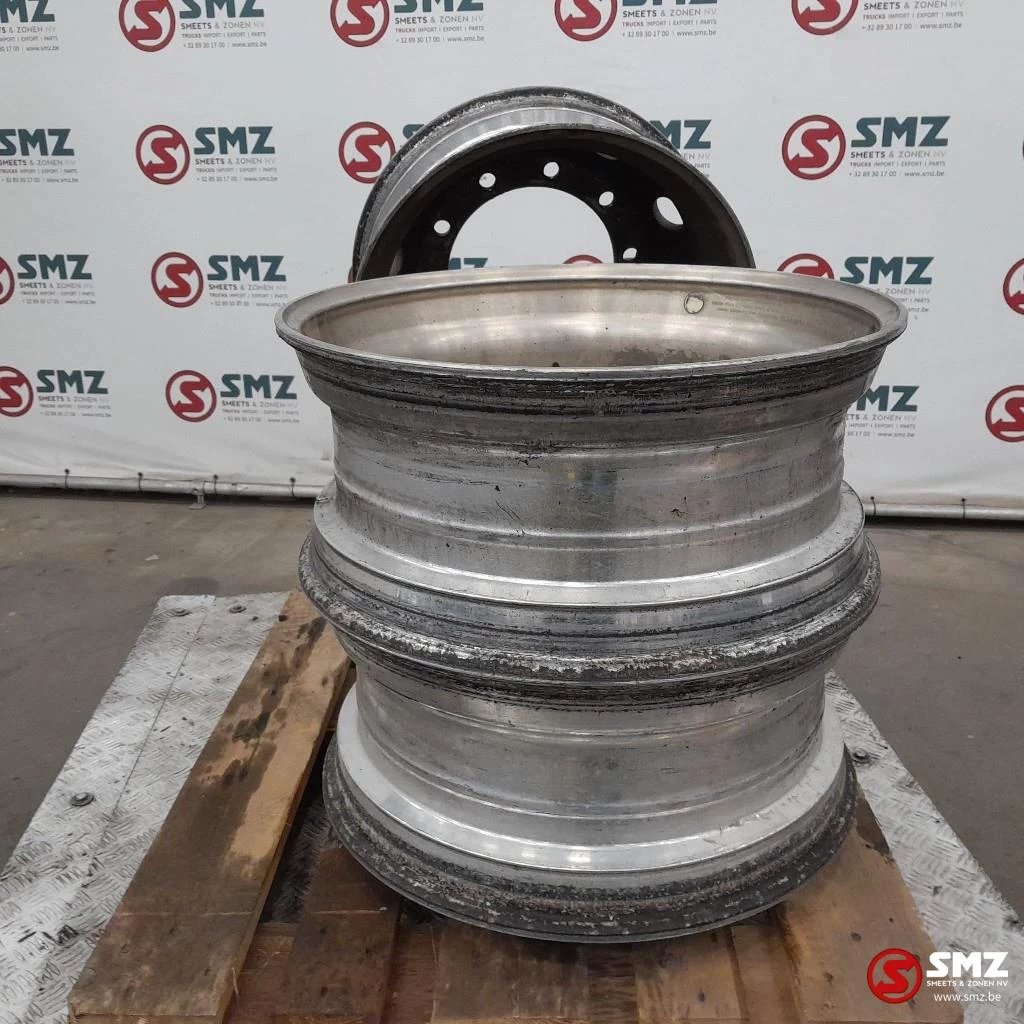 Diversen - Occ set van 4 velgen 22,5 x 9,00 Alcoa afbeelding 3