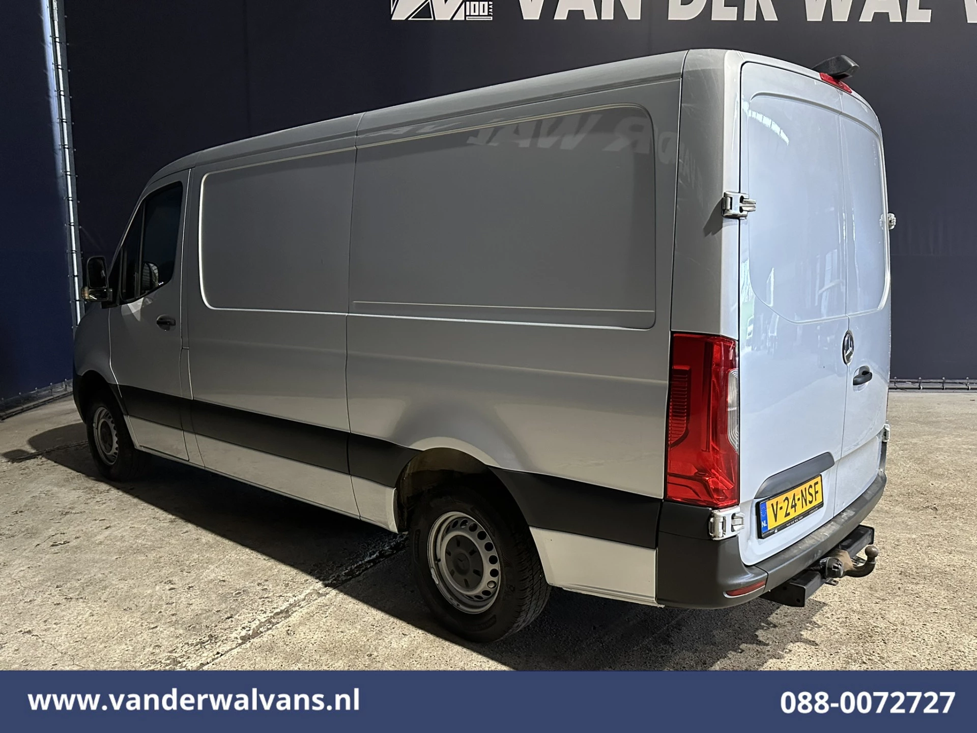 Mercedes-Benz Sprinter 2021 - 315 CDI 150pk L2H1 Euro6 Airco | Camera | Apple Carplay | Trekhaak | Cruisecontrol zdjęcie 14