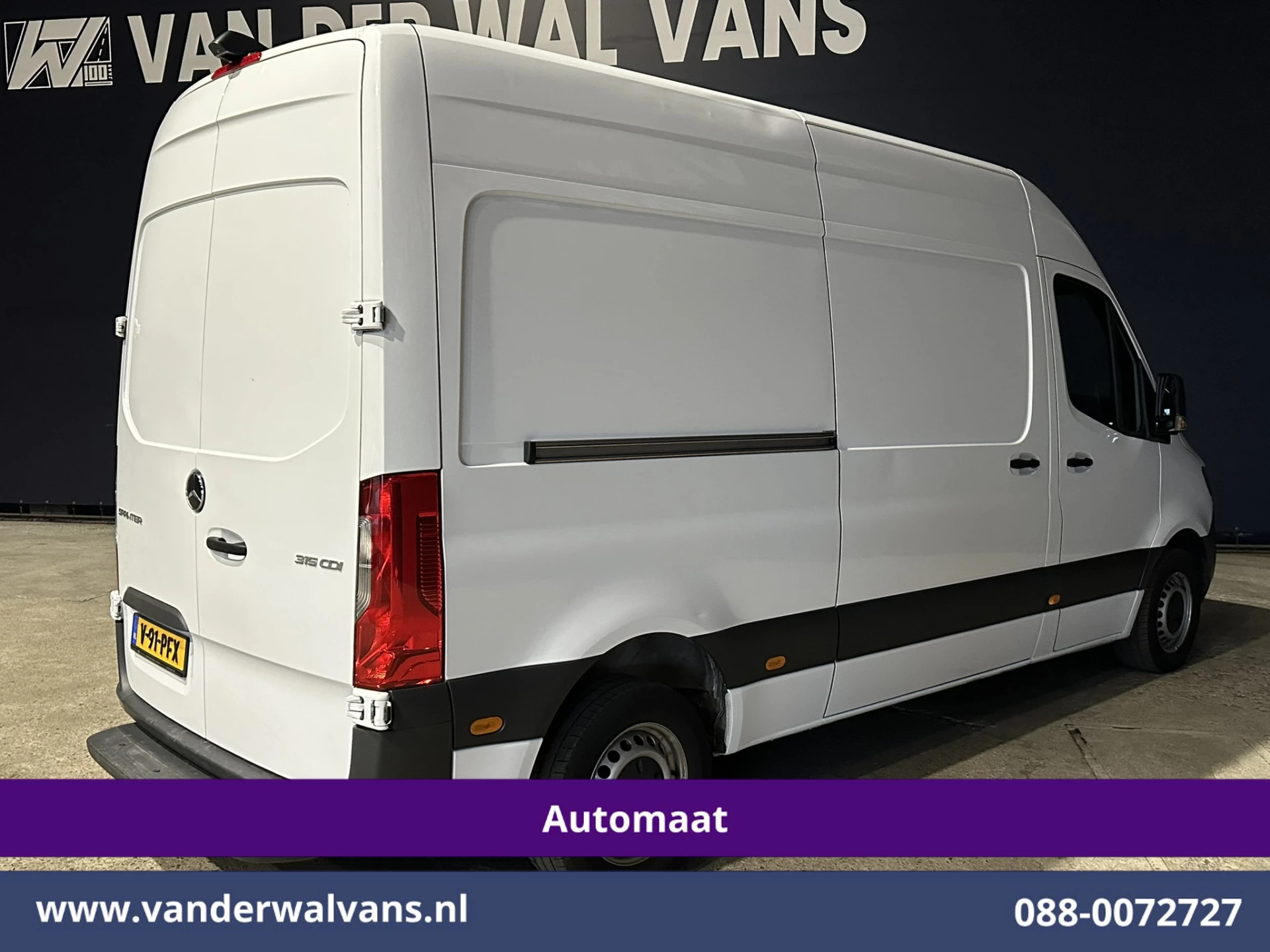 Mercedes-Benz Sprinter 2022 - 315 CDI 150pk 9G-Tronic Automaat L2H2 Euro6 Airco | Camera | Apple Carplay | Chauffeursstoel Bild 11