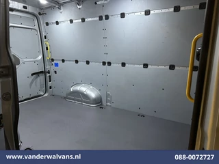 Volkswagen Crafter 2020 - 2.0 TDI 140pk L3H3 L2H2 Euro6 Airco | Navigatie | Apple Carplay | Cruisecontrol obrazek 9