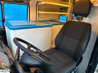 Mercedes-Benz N/A 2011 - Vario 816 D EURO 5, Promotional truck, Manual trans image 8