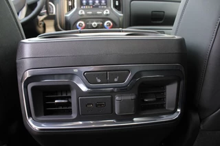 GMC Sierra 2021 - AT4 6.2L 8- Cil LPG Head UP LED 51.817 KM 1e eigenaar изображение 52