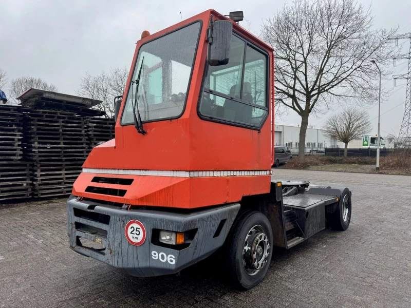 Terberg 2000 - YT180 TERMINAL afbeelding 1