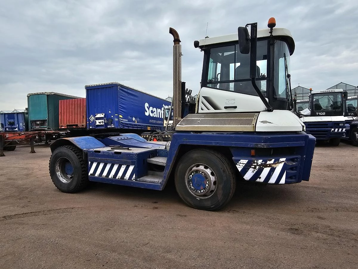 Terberg RT283 | TERMINAL TRACTOR 4X4| TURNING CHAIR. | AUTOMATIC GEAR | 24159 HOURS. 2011 afbeelding 3
