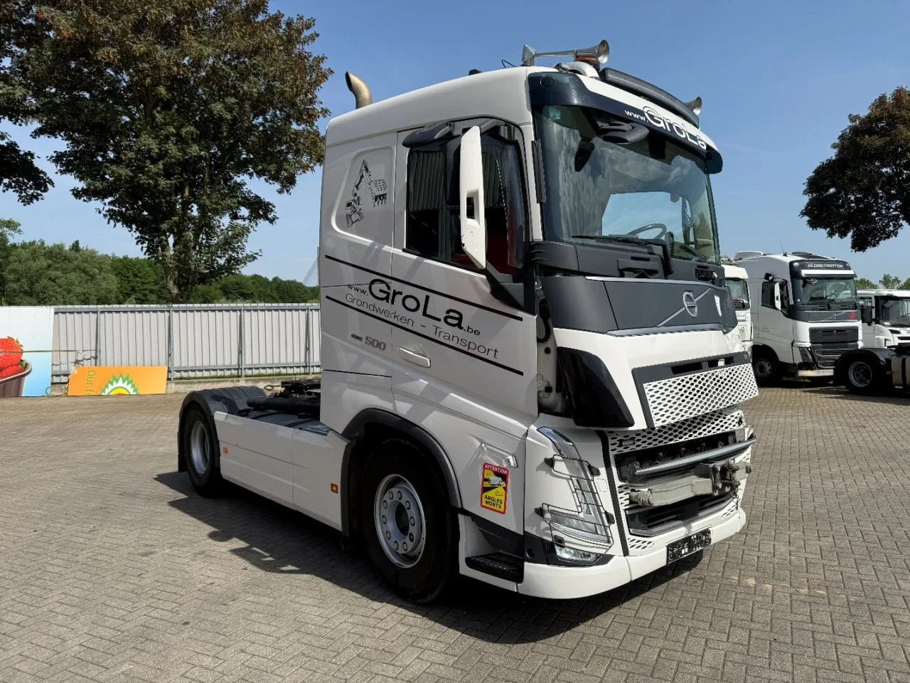 Volvo FH 2023 - FH4-500 / ENGINE RUNNING / ONLY:243874 KM / VEB+ / HYDRAULICS / ACC / LWDS / AUTOMATIC / EURO-6 / 2023 obrázek 2