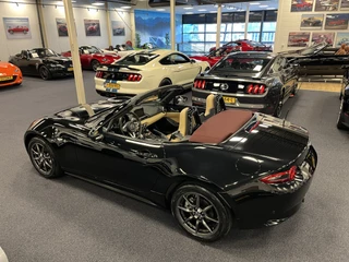 Mazda MX-5 2018 - ND Roadster 1.5 SkyActiv-G 131PK Sakura Limited Bose Leder PDC Apple CarPlay bild 13