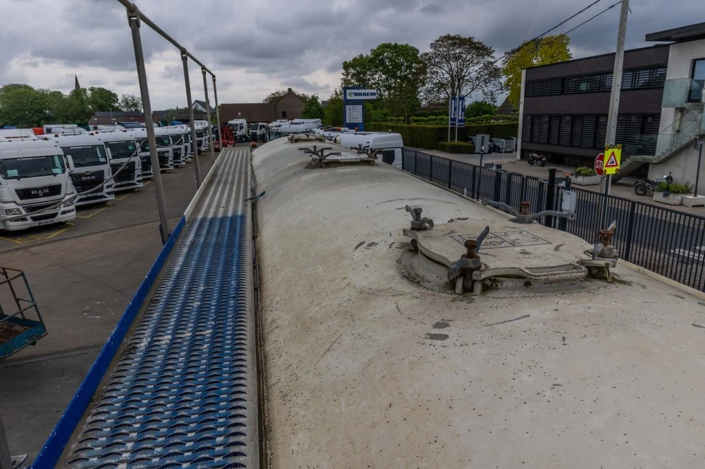 FELDBINDER 2011 - EUT 40.3- 40.000 L CEMENT/CIMENT/ZEMENT zdjęcie 21