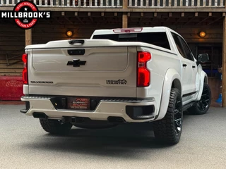 Chevrolet Silverado 2024 - High Country изображение 9