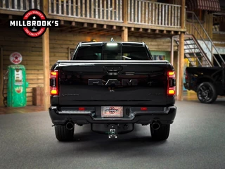 Dodge Ram 1500 2024 - 5.7 V8 4x4 Limited Night, bild 8