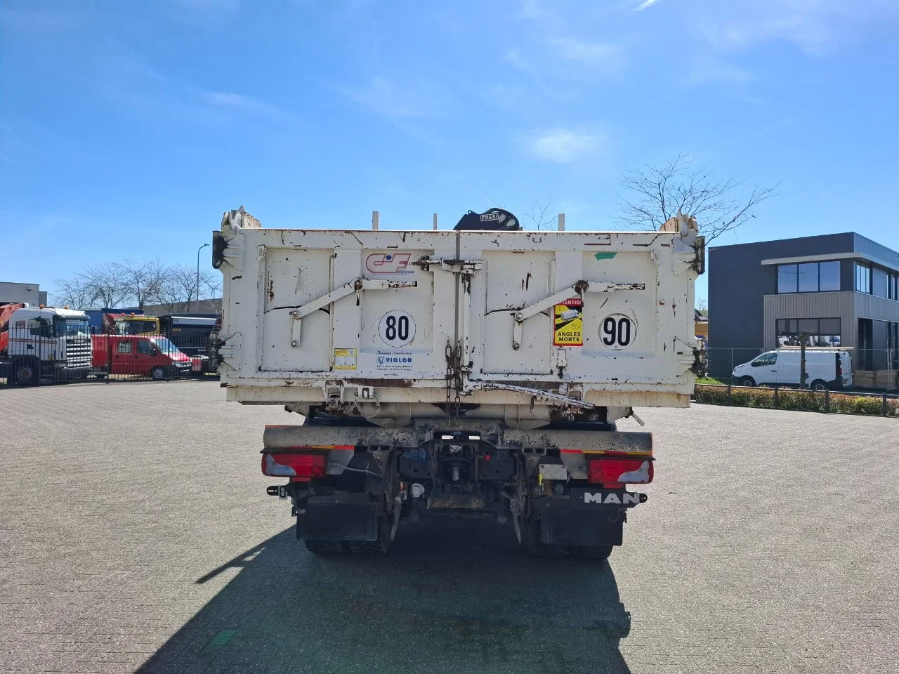 MAN TGS 2014 - 18.360 / FASSI F135 REMOTED CRANE / TIPPER / BIG AXLE / FULL-STEEL / DRUM BRAKES / 211690 KM / AIRCO / FRIDGE / AUTOMATIC / EURO-5 / 2014 immagine 8