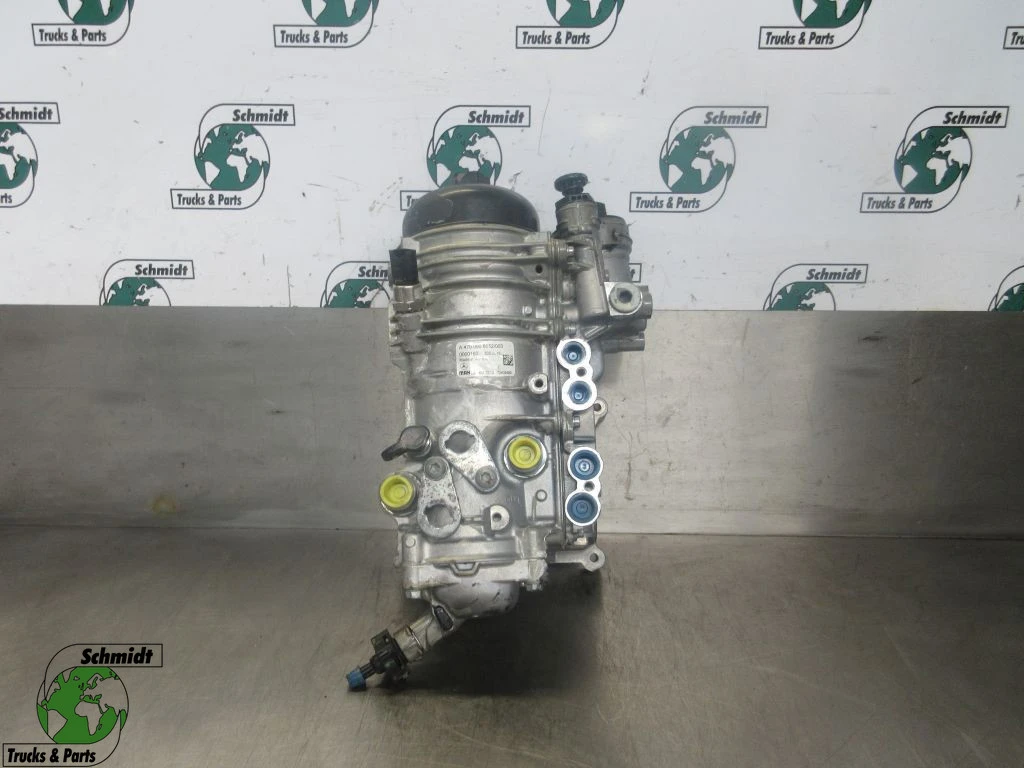 Mercedes-Benz - A 470 090 66 58 BRANSTOFFILTER OM470LA EURO 6 afbeelding 1