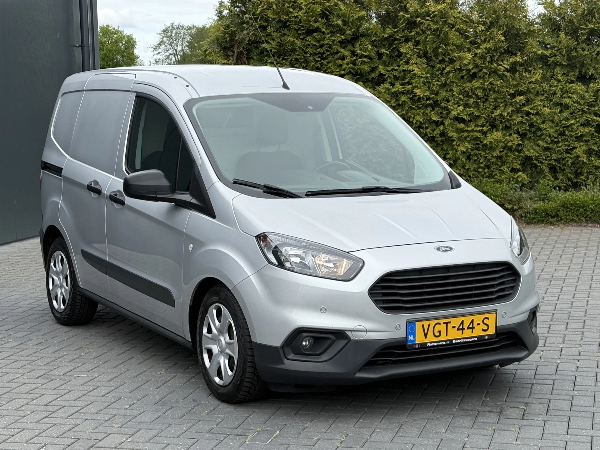 Ford Transit Courier 2020 - 1.5 TDCI / 1e EIGENAAR / 23.338 KM!! / AIRCO / PDC / NAVI / DAB zdjęcie 4