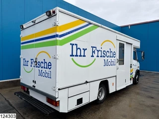 Mercedes-Benz N/A 2006 - Vario 815 D Promotional Truck, Manual transmission image 2