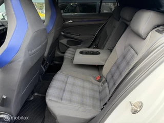 Volkswagen Golf 2021 - 8 1.4 eHybrid GTE 245 PK Airco Navi Pano LED obrazek 12